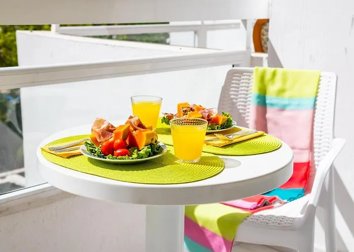 Апартаменты 302 Modern, Light, Comfortable With Swimming Pool