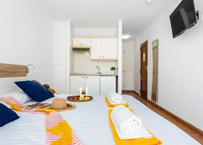 302 Modern, Light, Comfortable With Swimming Pool Апартаменты Плая-де-лас-Америкас