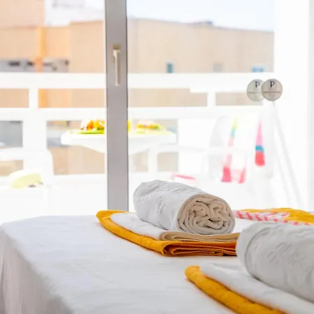 Apartment 302 Modern, Light, Comfortable With Swimming Pool Playa de las Americas (Tenerife)