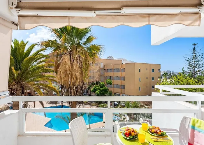 302 Modern, Light, Comfortable With Swimming Pool Appartamento